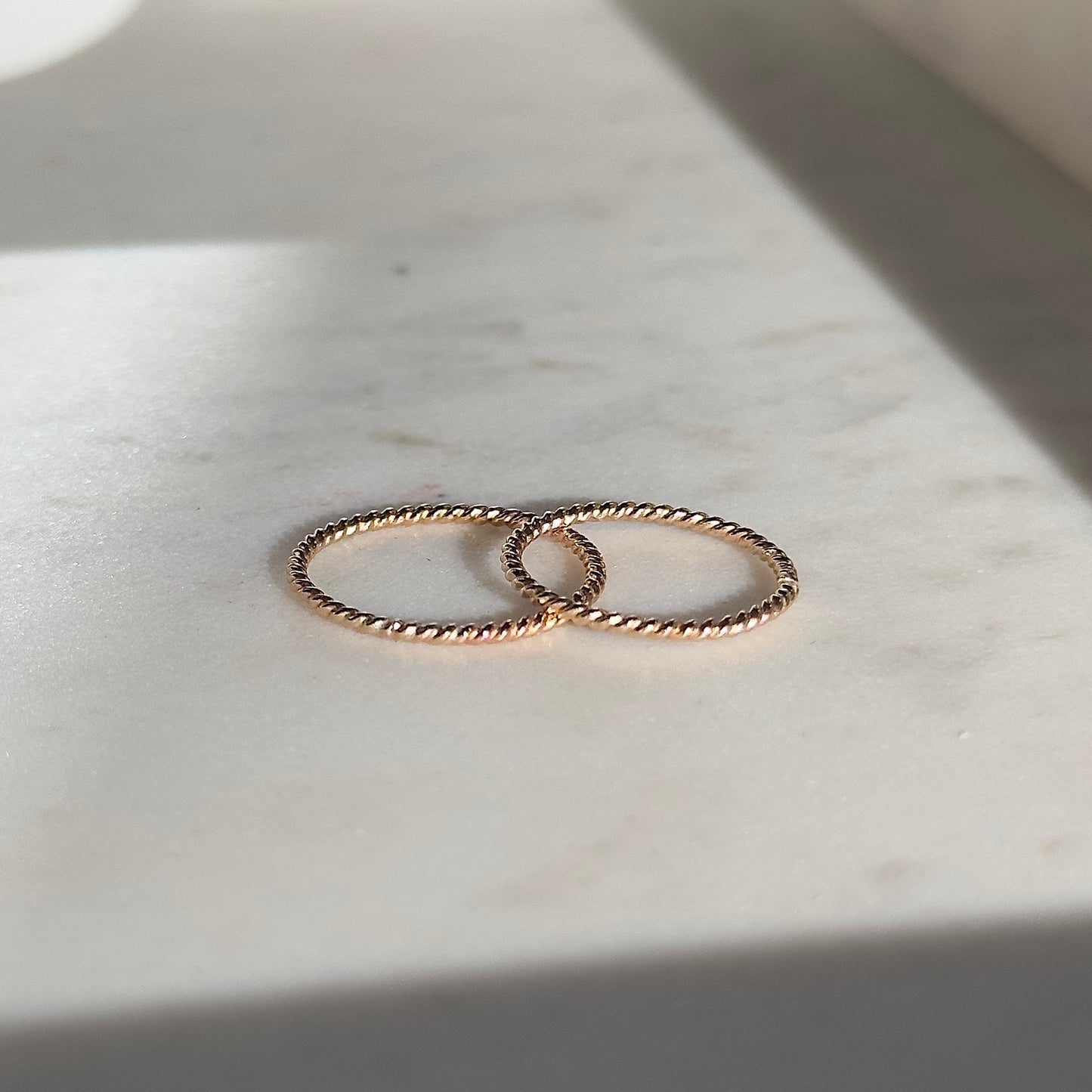 Thin Twist Ring